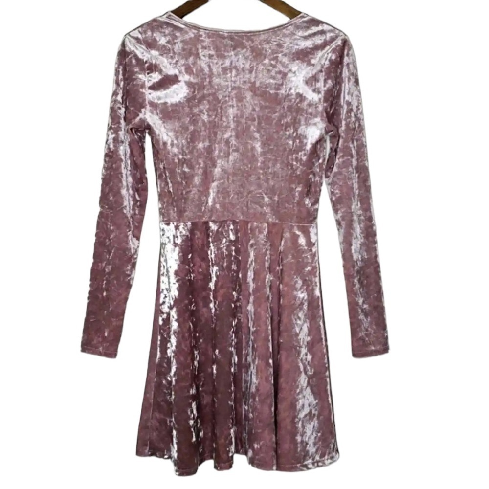 F21 Fit And Flare Pink Crushed Long Sleeve Fit and Flare Mini Dress Size S - Picture 5 of 8